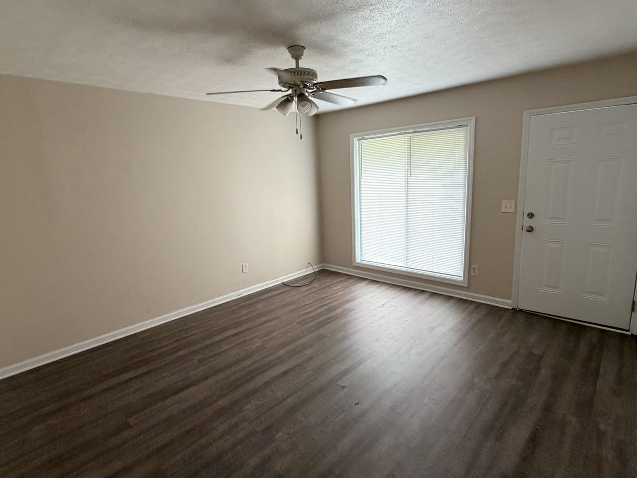 6137 Stony Creek Dr - Photo 2 of 10