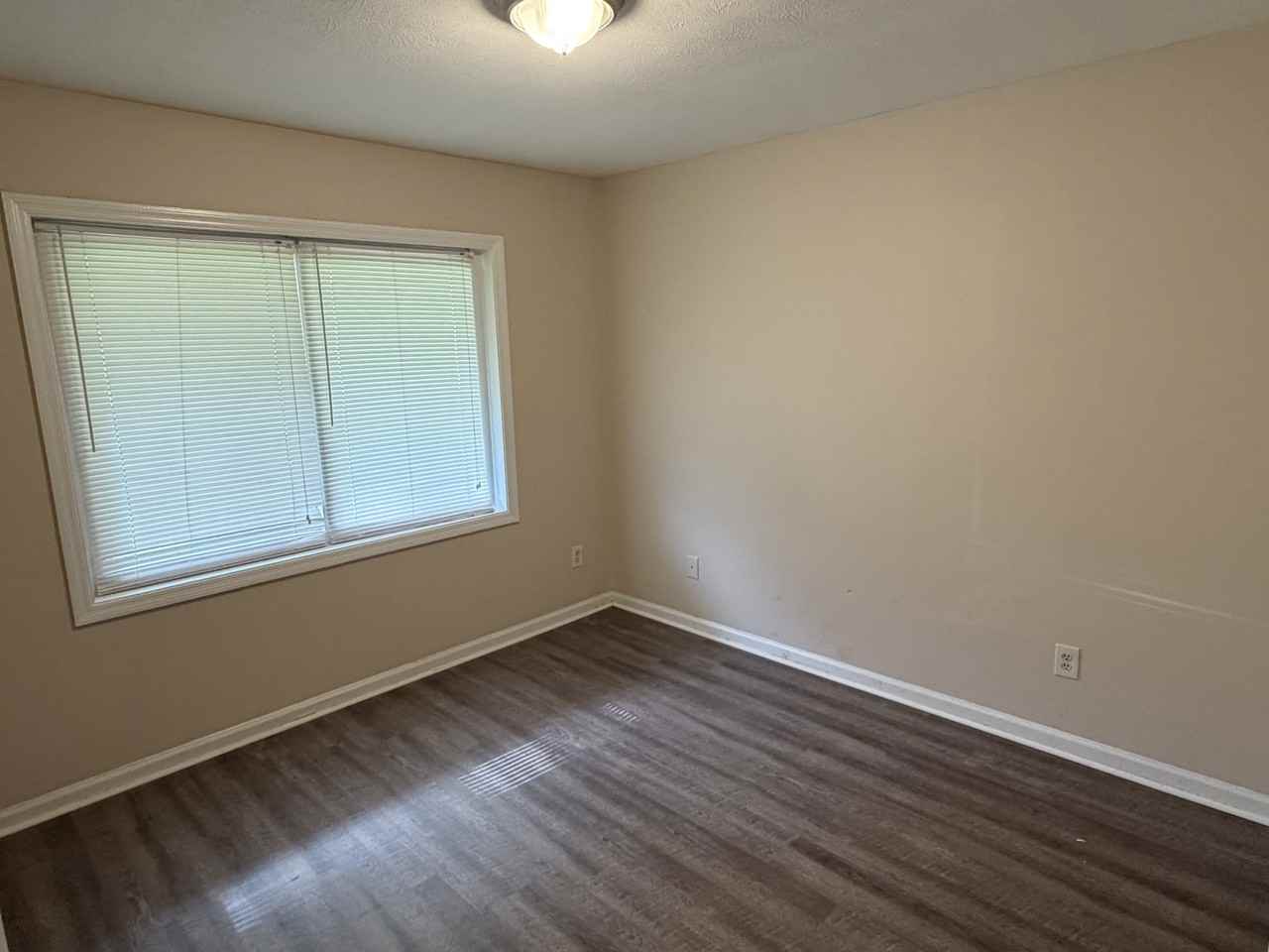 6137 Stony Creek Dr - Photo 5 of 10