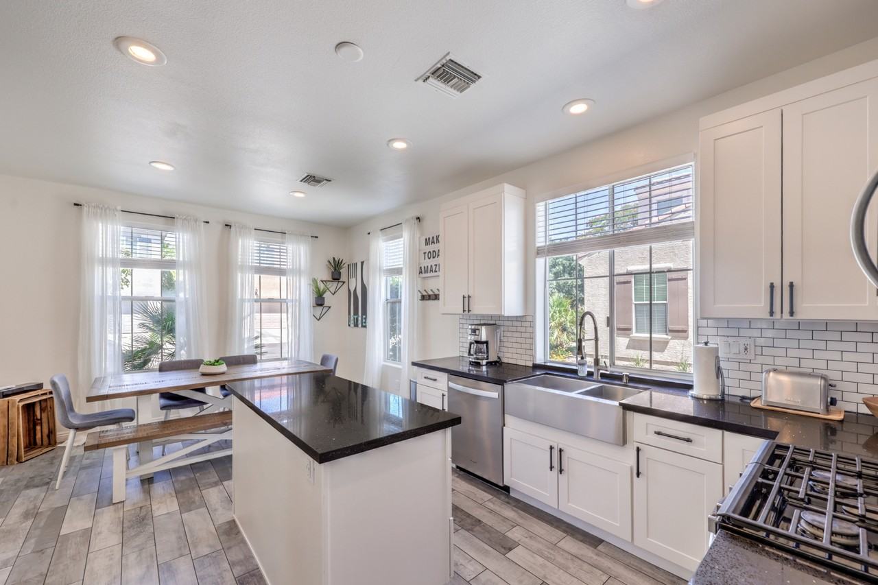 2254 Cast Pebble Dr - Photo 5 of 36