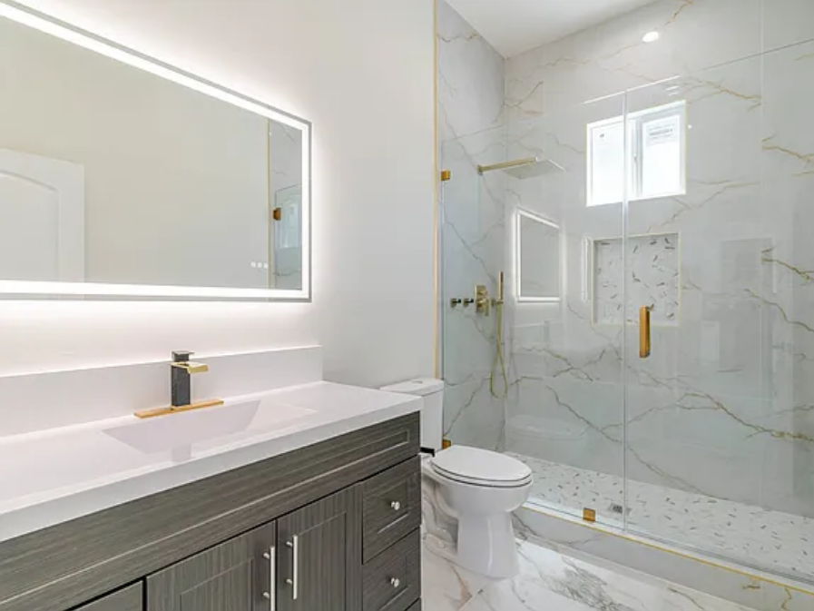 10656 Nassau Ave - Photo 7 of 10
