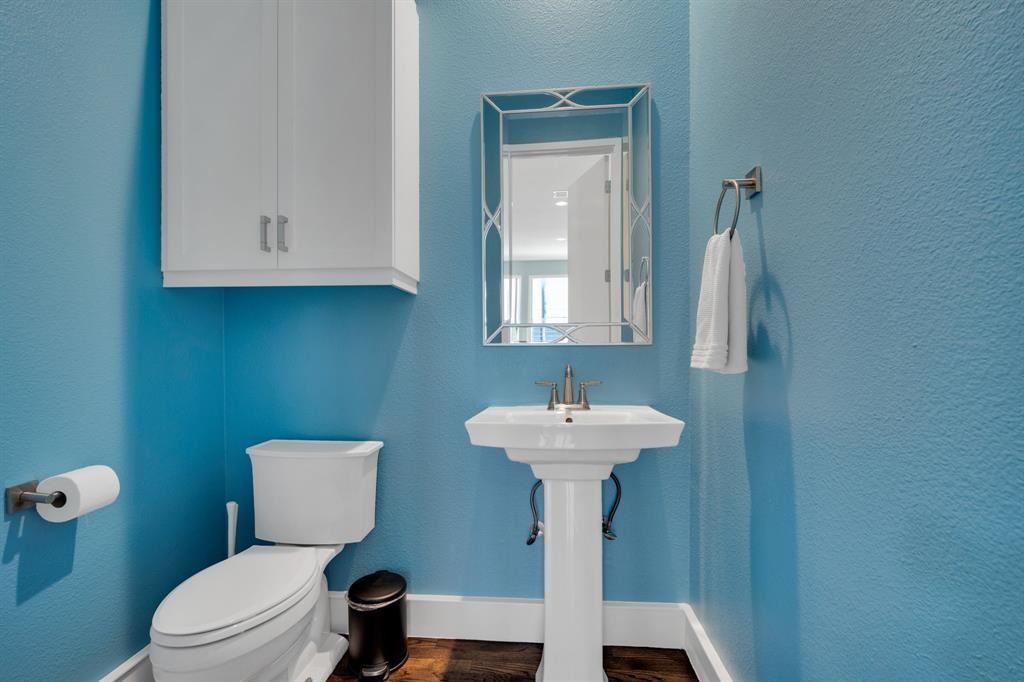 2119 Albany St - Photo 3 of 15