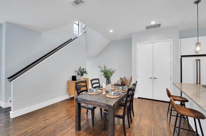 2119 Albany St - Photo 7 of 15
