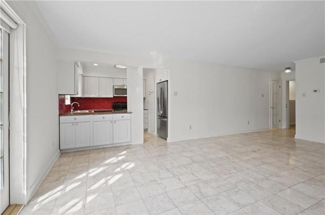 3000 Saint Charles Ave - Photo 6 of 12