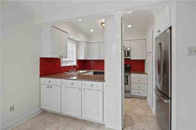 3000 Saint Charles Ave - Photo 7 of 12