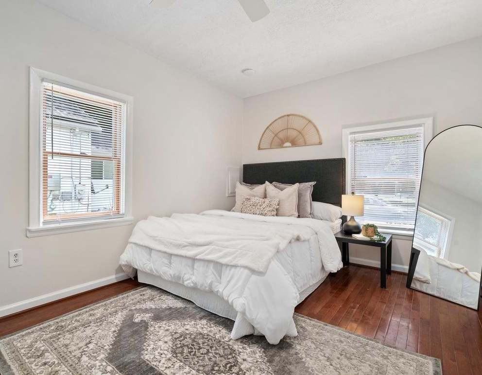 3220 D St Se - Photo 6 of 13