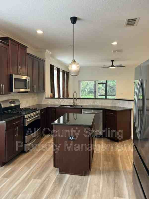 184 Birchmont Dr - Photo 6 of 28