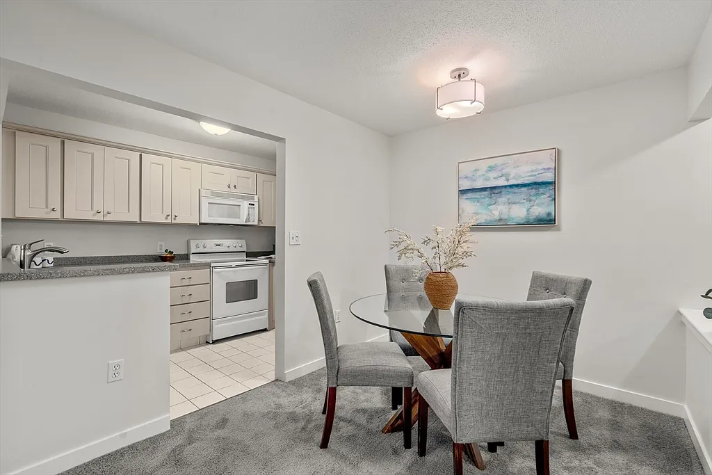 273 Cambridge Rd #101 - Photo 3 of 16