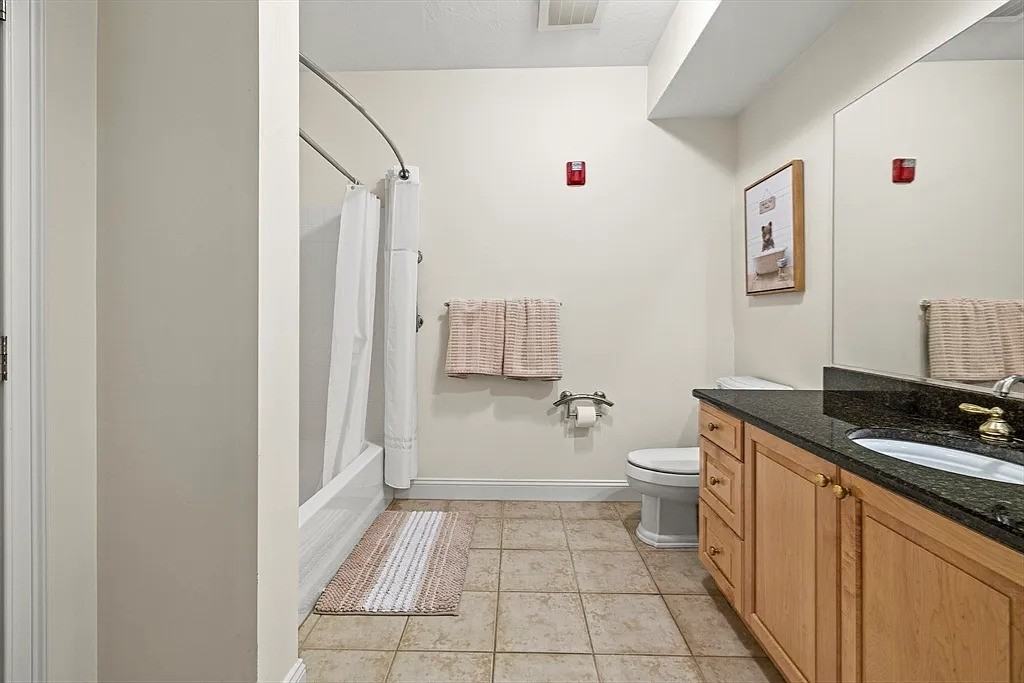 2201 Davenport Ave #2201 - Photo 2 of 21