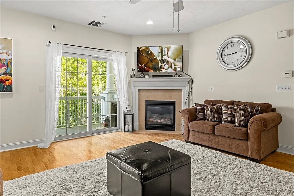 2201 Davenport Ave #2201 - Photo 5 of 21