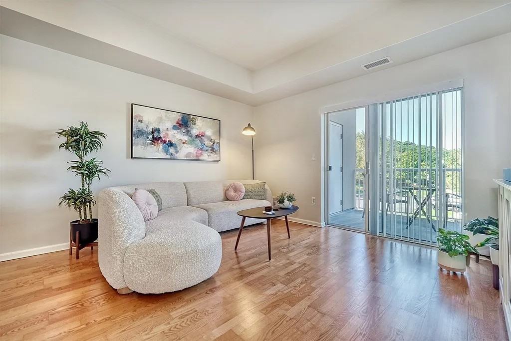 36 Village Rd #203 - Photo 5 of 17