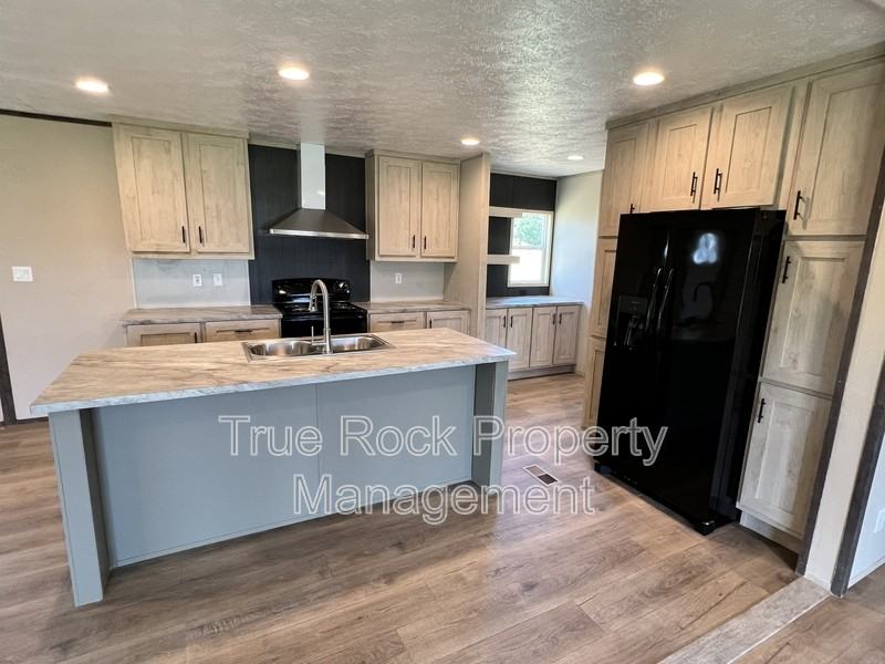16406 County Road 3594 - Photo 4 of 13