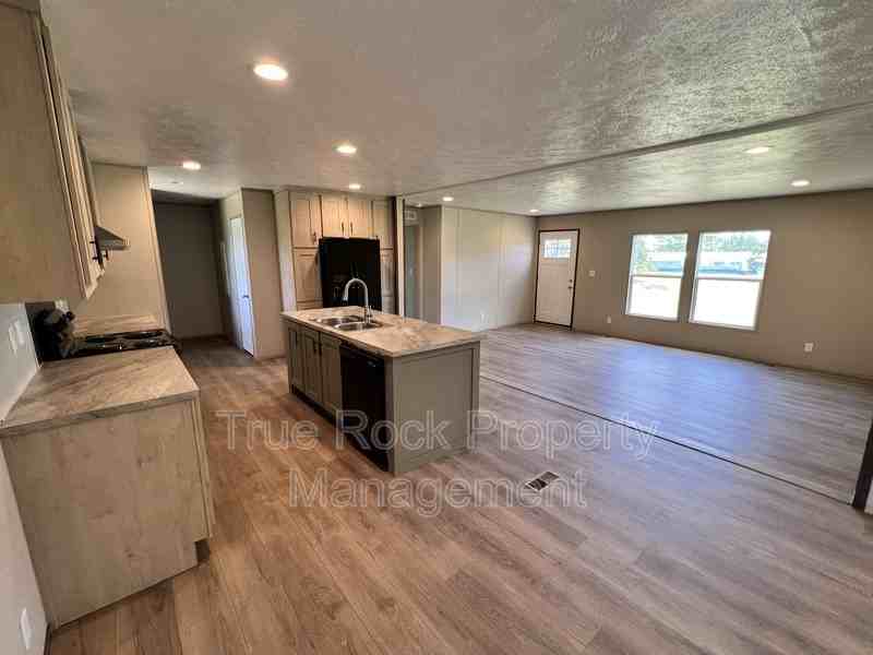 16406 County Road 3594 - Photo 5 of 13