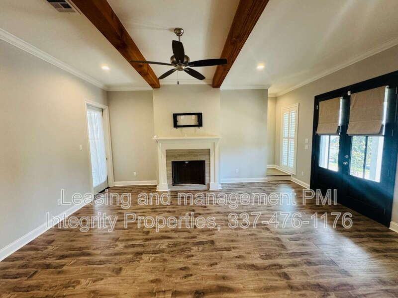 113 Oak Village Dr - Photo 5 of 36