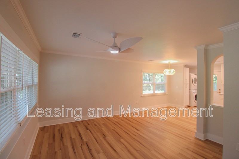 1757 Skinner Ave #B - Photo 3 of 20