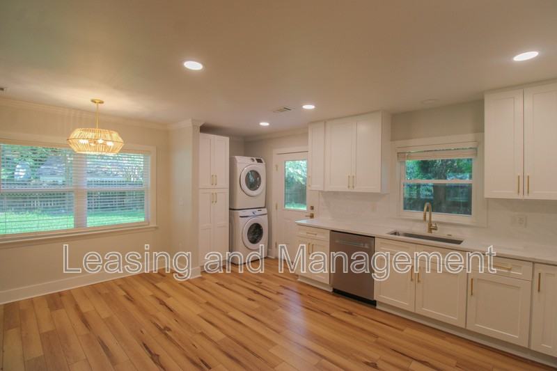 1757 Skinner Ave #B - Photo 7 of 20