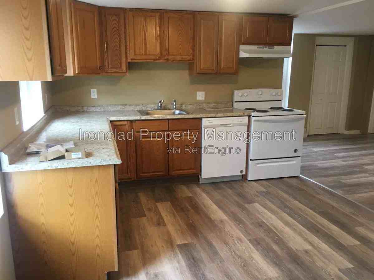 242 Main St #A - Photo 3 of 10