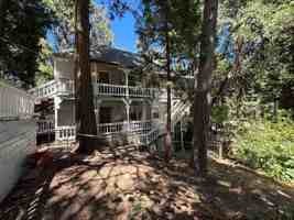 featured image of 901 Deer Trl #5
