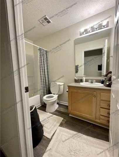 1133 Harts Ridge Dr - Photo 3 of 10