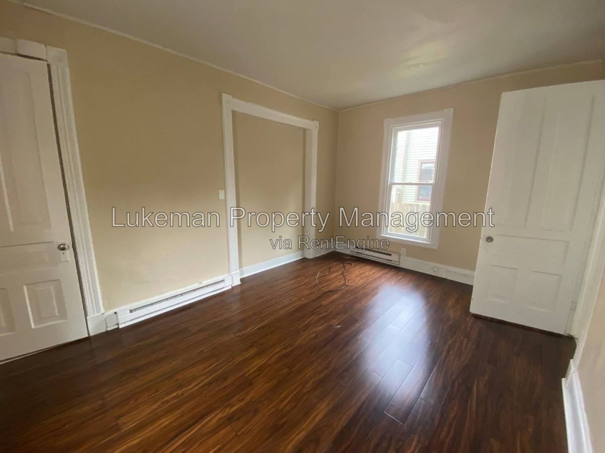 525 Minor Ave #3 - Photo 3 of 10