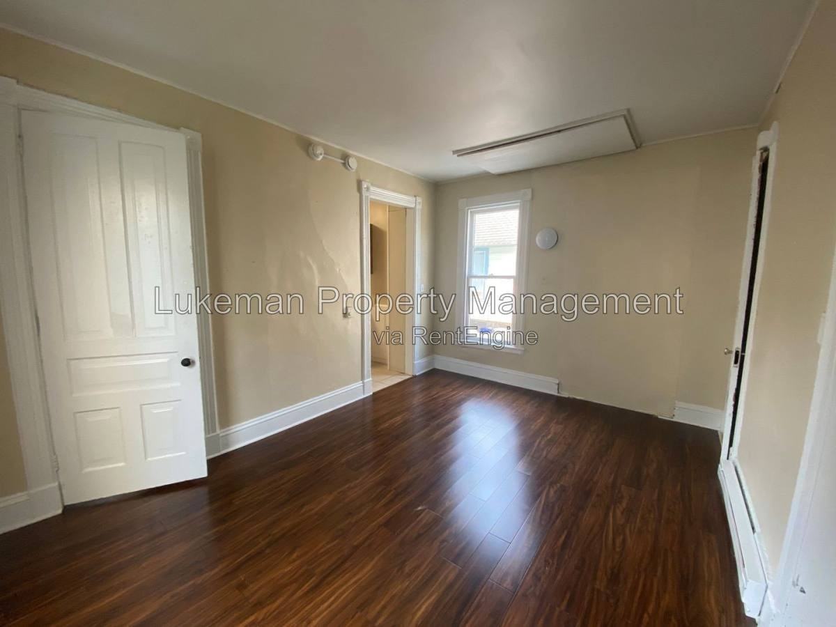 525 Minor Ave #3 - Photo 5 of 10