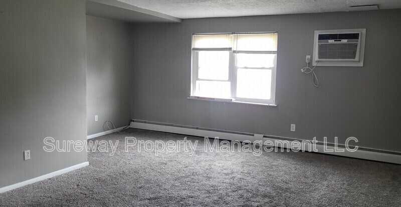 1007 Fairview Rd Apt D - Photo 2 of 5