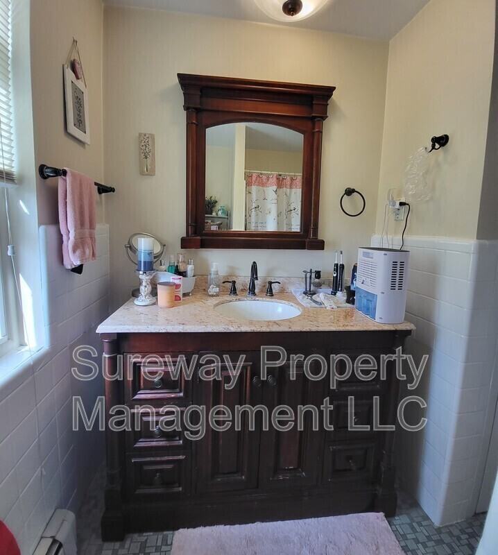 1007 Fairview Rd Apt D - Photo 4 of 5