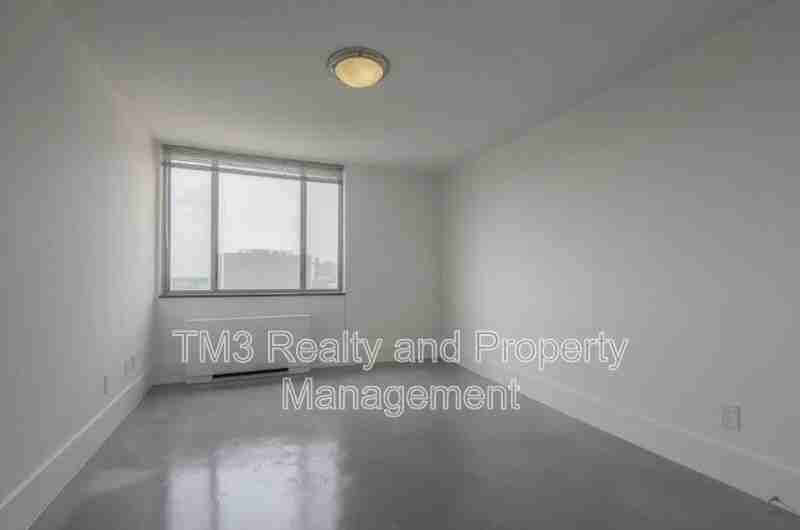 600 E 8th St #TSQ - Photo 3 of 21