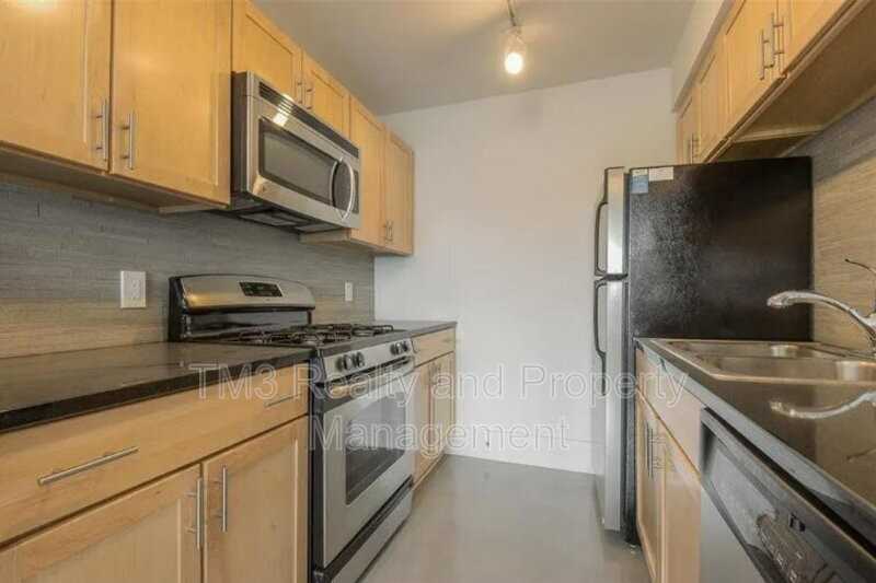 600 E 8th St #TSQ - Photo 6 of 21
