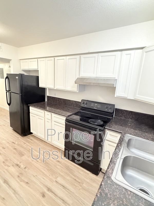 330 Bird St #17 - Photo 3 of 17