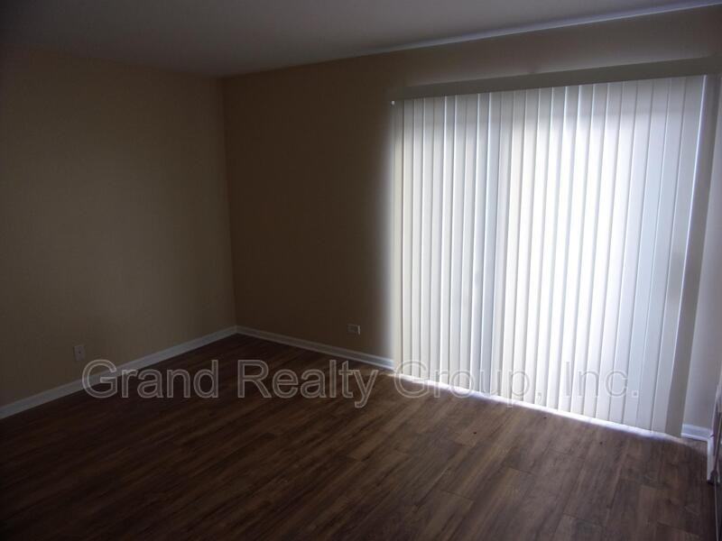337 Meadow Green Ln #1 - Photo 2 of 13