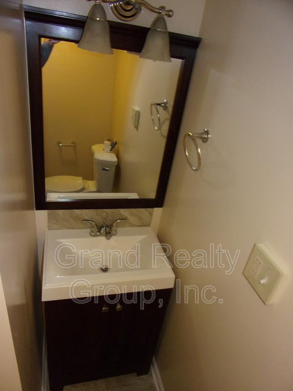 337 Meadow Green Ln #1 - Photo 5 of 13