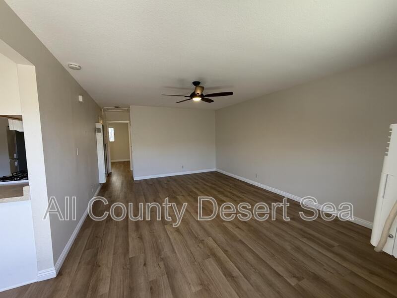 1015 England St #B - Photo 4 of 13