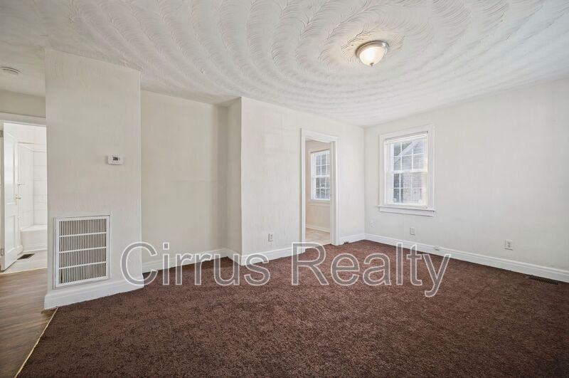 428 Melville Rd - Photo 6 of 36