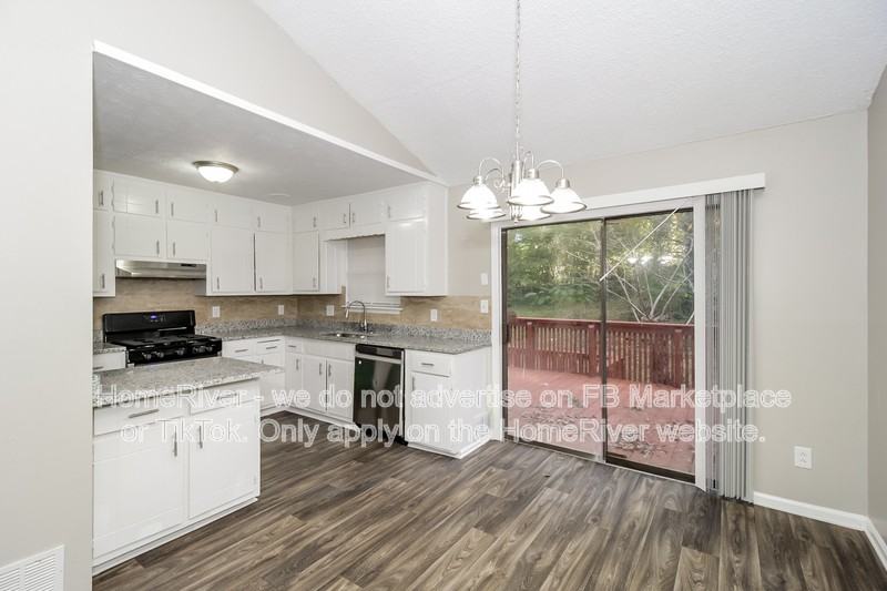 191 Aaron Ct - Photo 4 of 19