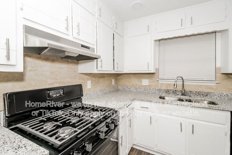 191 Aaron Ct - Photo 7 of 19