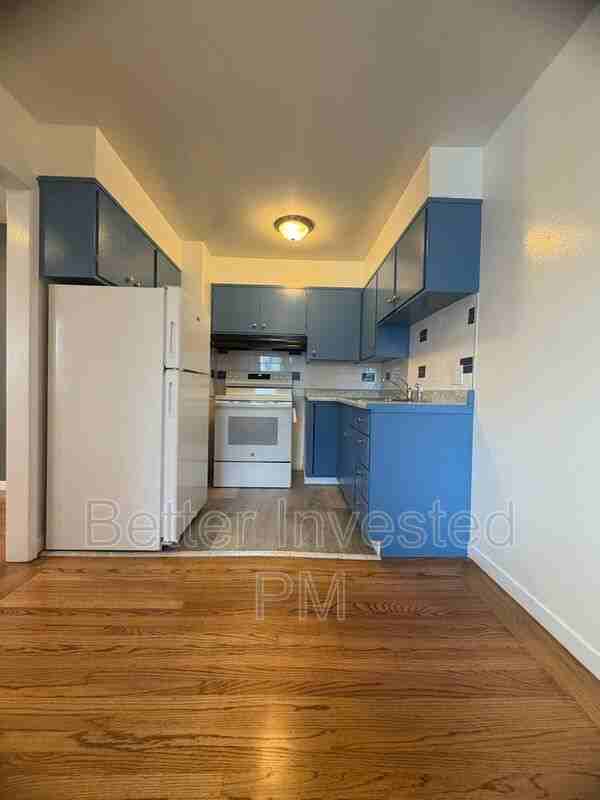2400 39th Ave #4