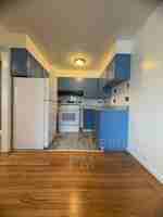featured image of 2400 39th Ave #4