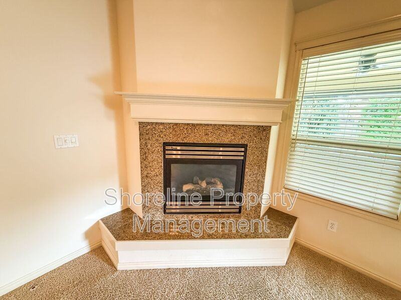 2328 E Satterfield St - Photo 7 of 42
