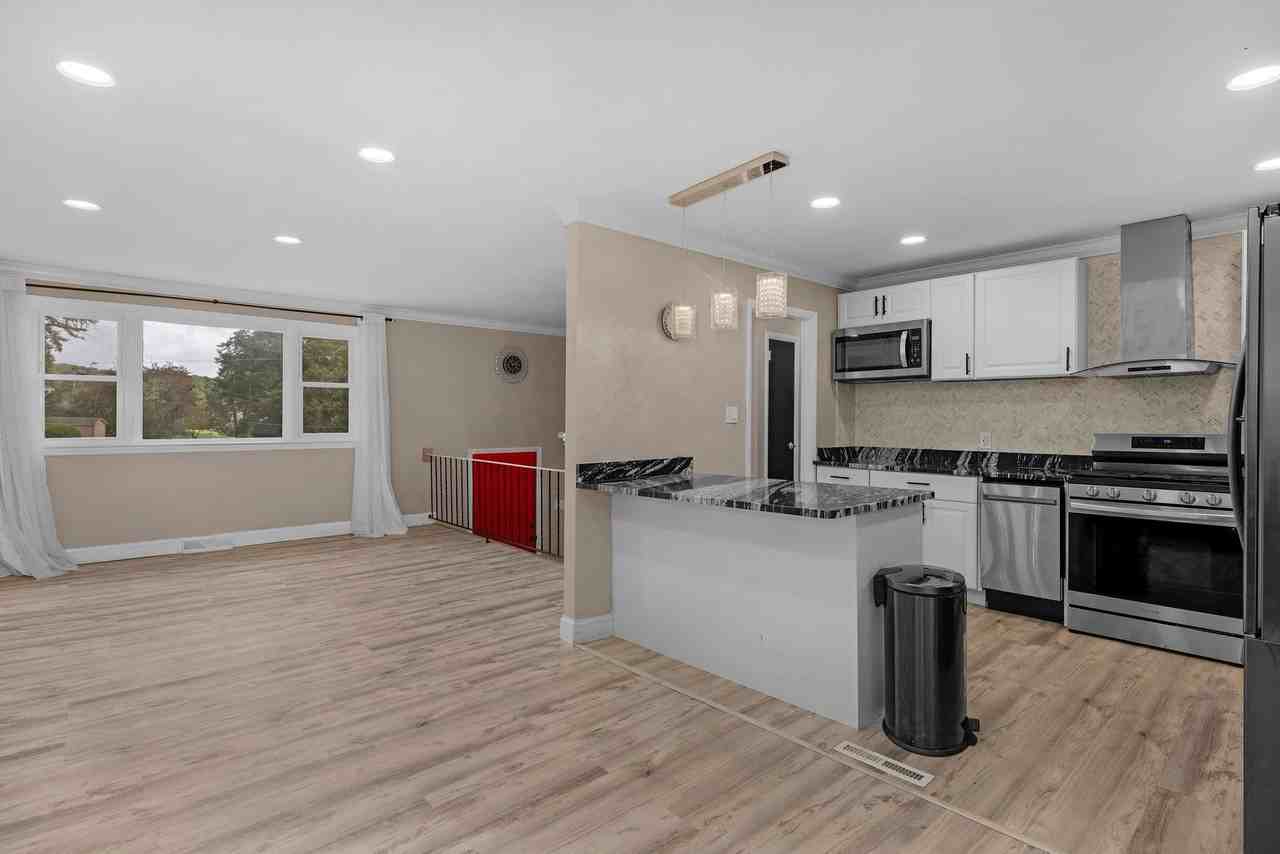 2431 Clydesdale Rd #NA - Photo 4 of 16