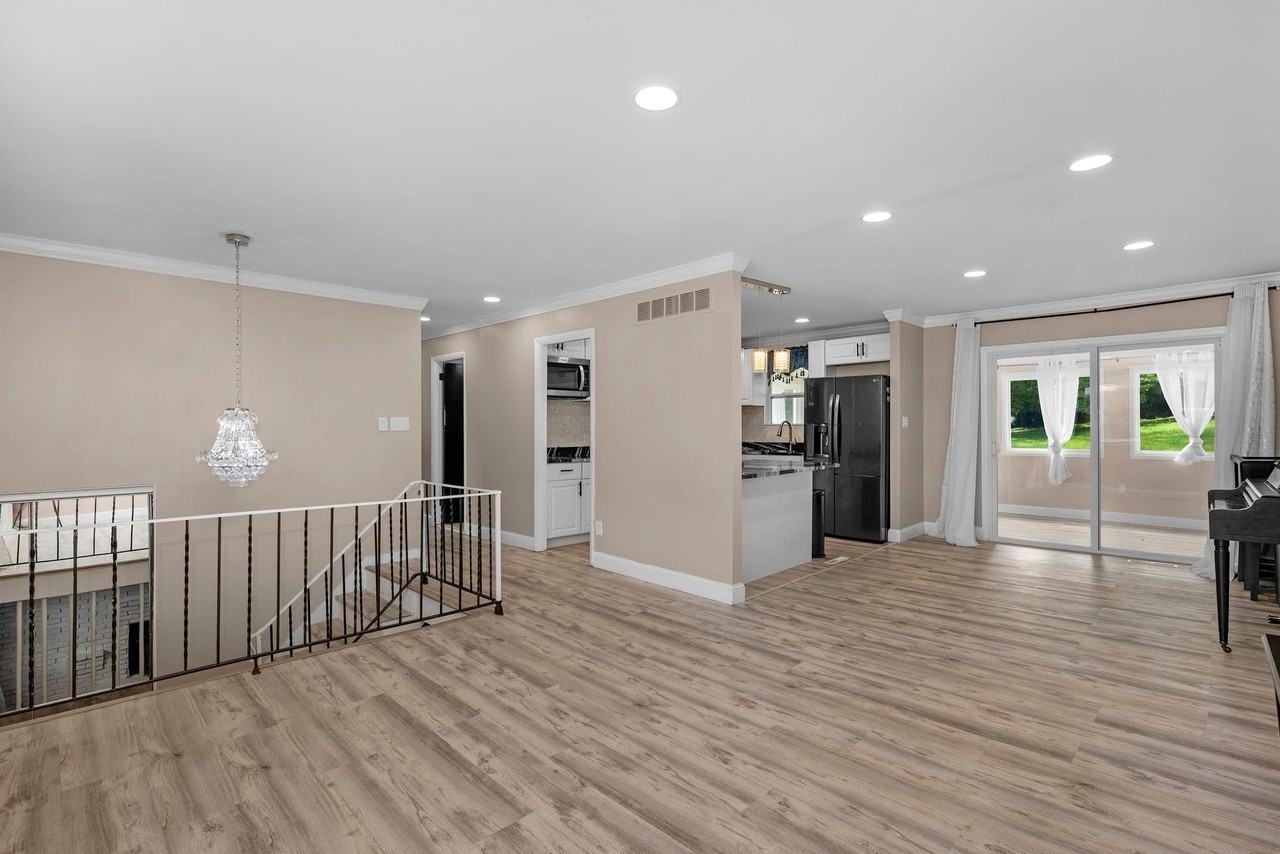 2431 Clydesdale Rd #NA - Photo 7 of 16