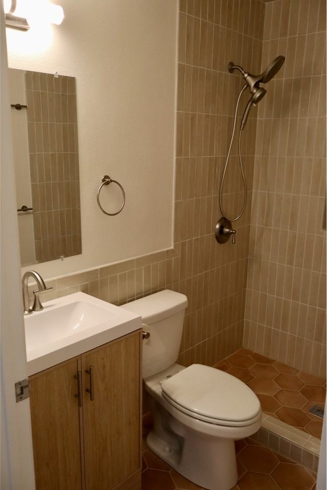 420 Hardison Way #7 - Photo 5 of 7