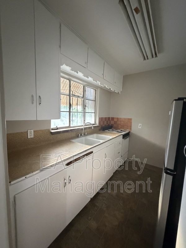 414 Pine St Se #3 - Photo 7 of 16