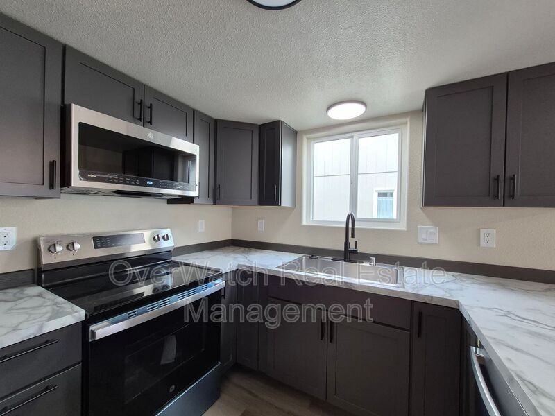 2640 Easthaven Cir - Photo 4 of 18