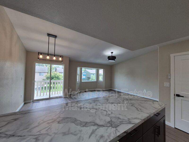 2640 Easthaven Cir - Photo 5 of 18