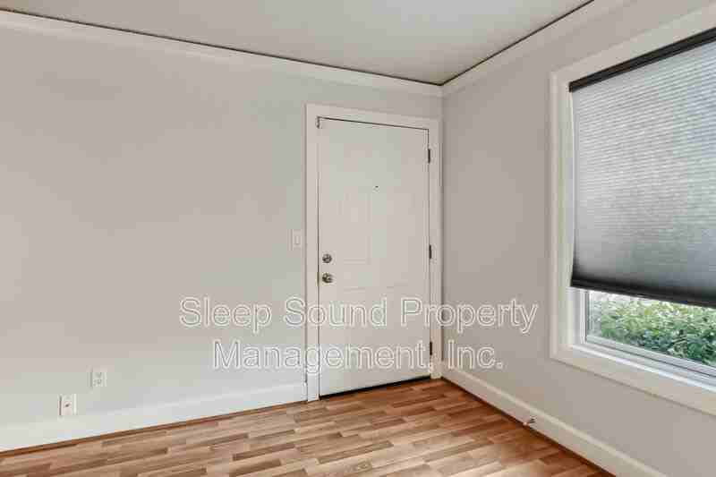 8065 N Ivanhoe St #1 - Photo 2 of 17