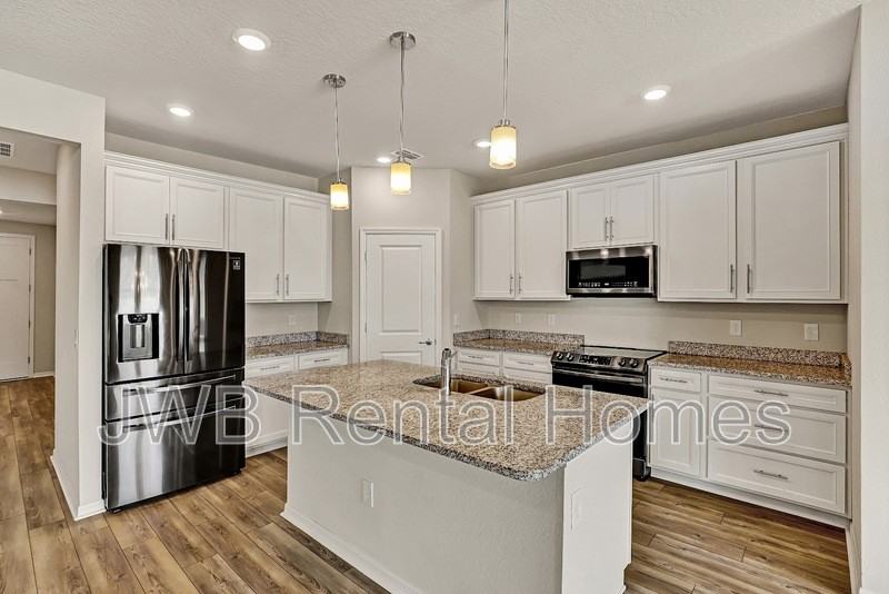14657 Spring Light Cir - Photo 2 of 22