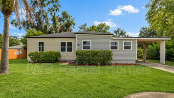 featured image of 7823 Paul Jones Dr