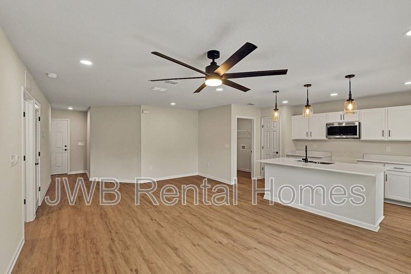 9144 9th Ave - Photo 6 of 22