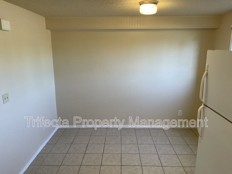 4951 Basswood Dr - Photo 7 of 19