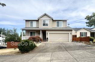 623 Ne Summerfield St - Photo 1 of 1
